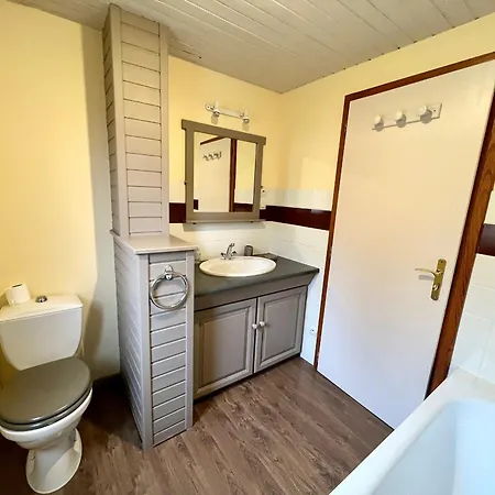 Spacieux Avec Cheminée, Proche Forêt, Sentiers Pédestres, Terrasse, Terrain Clos, Jeux Et Wifi - Fr-1-589-187 Gerbamont