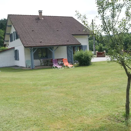 Spacieux Avec Cheminée, Proche Forêt, Sentiers Pédestres, Terrasse, Terrain Clos, Jeux Et Wifi - Fr-1-589-187 Hébergement de vacances