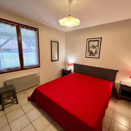 Spacieux Avec Cheminée, Proche Forêt, Sentiers Pédestres, Terrasse, Terrain Clos, Jeux Et Wifi - Fr-1-589-187 * Gerbamont