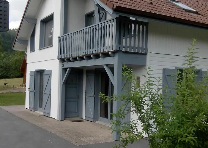 Spacieux Avec Cheminee, Proche Foret, Sentiers Pedestres, Terrasse, Terrain Clos, Jeux Et Wifi - Fr-1-589-187 Gerbamont