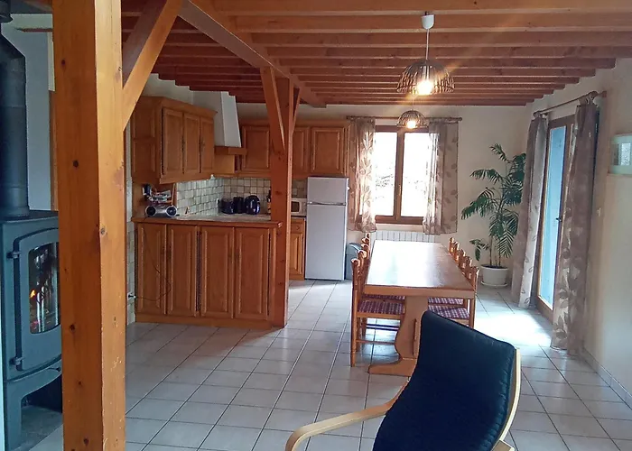 Prázdninový dům Spacieux Avec Cheminee, Proche Foret, Sentiers Pedestres, Terrasse, Terrain Clos, Jeux Et Wifi - Fr-1-589-187 Gerbamont