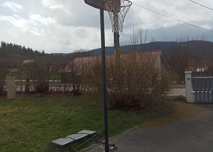 Prázdninový dům Spacieux Avec Cheminee, Proche Foret, Sentiers Pedestres, Terrasse, Terrain Clos, Jeux Et Wifi - Fr-1-589-187 Gerbamont